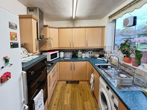 Kitchen- click for photo gallery